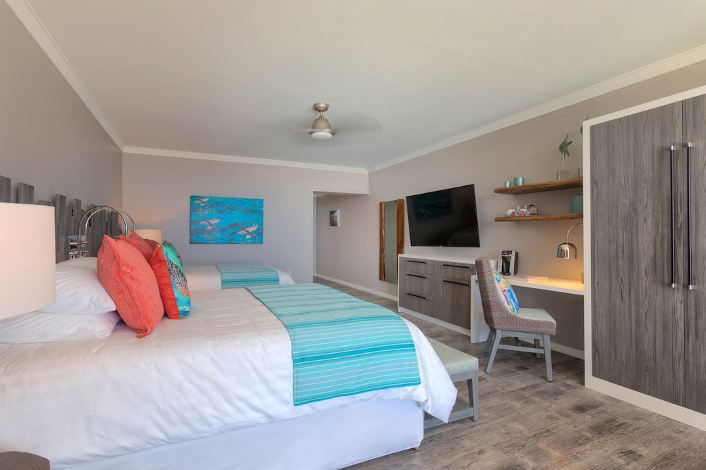 Luxury Collection At Sea Breeze Beach House By Ocean Hotels