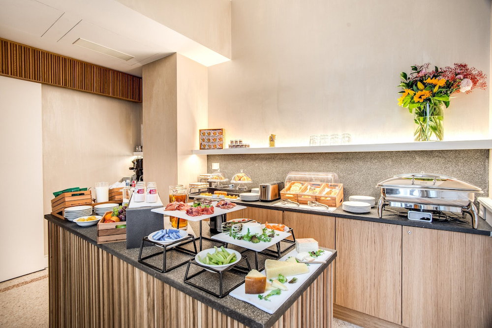 Dbh Duomo Boutique Hotel Lake Como