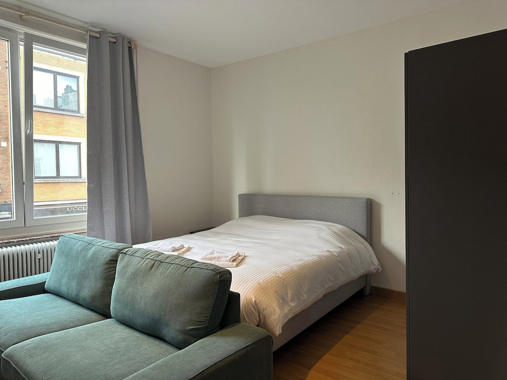 Hotel Charming Uccle Apartment With City Views