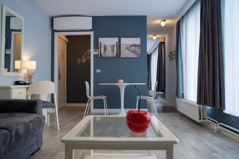 Hotel First Euroflat Hotel