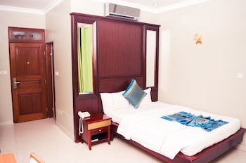 Greenlight Hotel