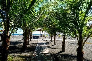 Las Olas Beach Resort