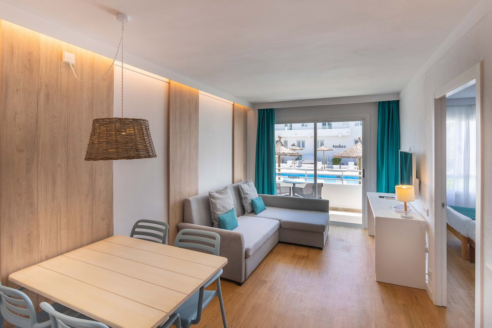 dal travel Cabot Hobby Club Apartments