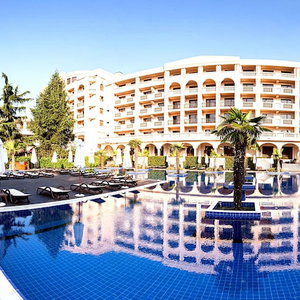 Hotel Primoretz Grand Hotel & Spa cazare Burgas
