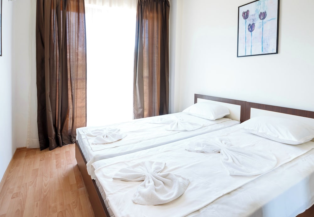 Seaside 1 Br Apartment With Balcony, Max 4 Guests