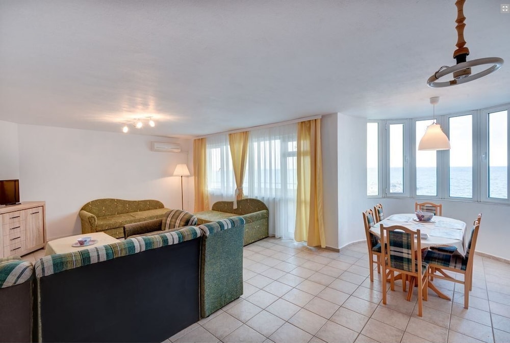 Hotel Panorama-Apartmentschantall