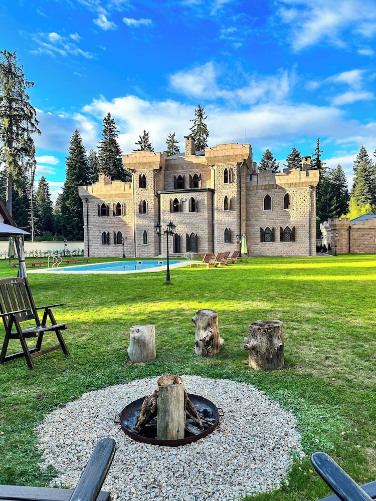 Hotel The Castle - Your Unique Way Of Retreat