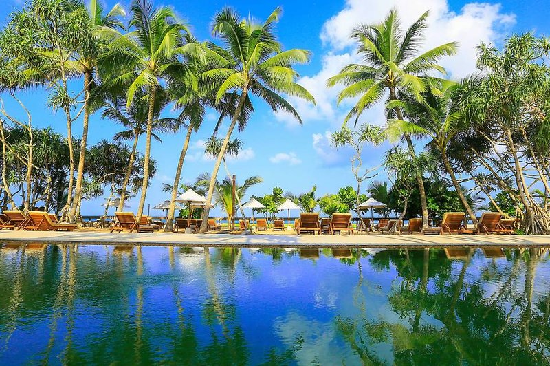 Hotel Pandanus Beach Resort & Spa