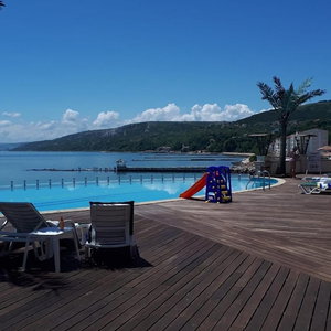 Hotel Apartment Sleeps 2 With Pool & Balcony cazare Balchik