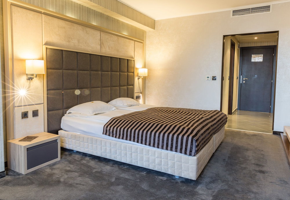 Hotel Cosmopolitan Hotel & Wellness