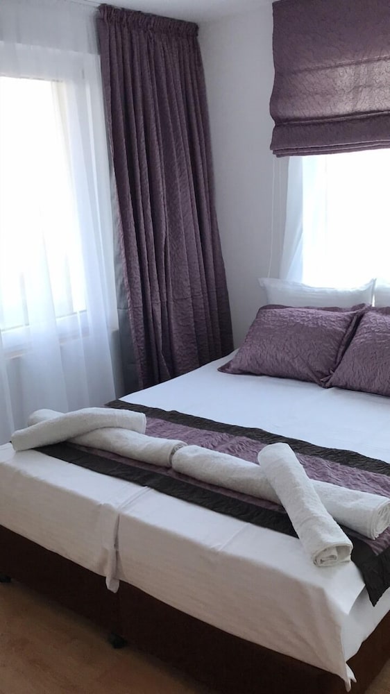 Aurora Guest House