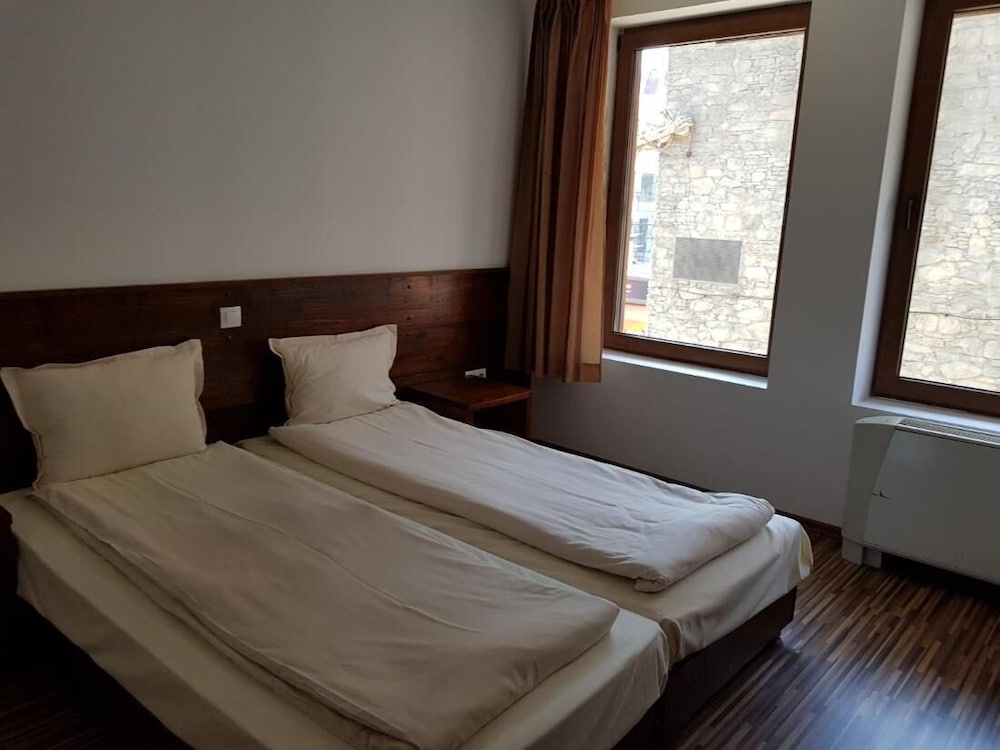 Room-Granat Double Room 1- Next To Gondo
