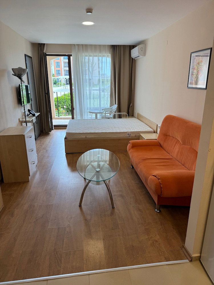 Private Apartments In Premier Fort Beach Sveti Vlas