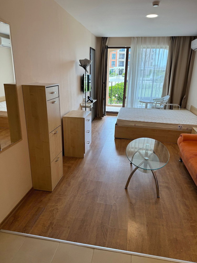 Private Apartments In Premier Fort Beach Sveti Vlas