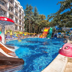 Hotel Prestige Deluxe Hotel & Aquapark Club - All Inclusive cazare St. Constantin si Elena