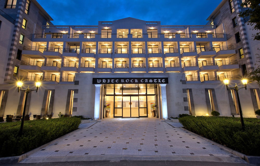 Hotel White Rock Castle Suite Hotel & Wellness Club