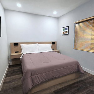 Hotel Xquisite Suites cazare Freeport