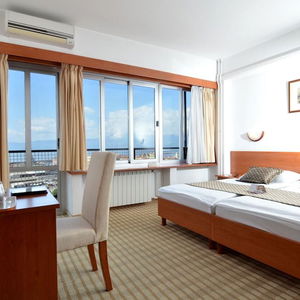 Hotel Hotel Neboder cazare Reka