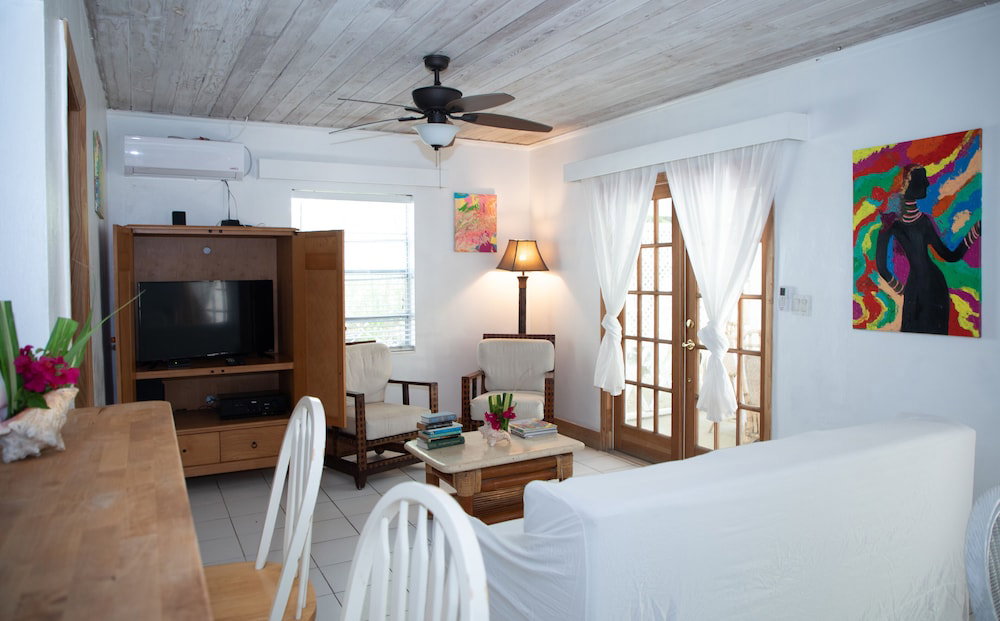 Hotel Tingum Village Hotel