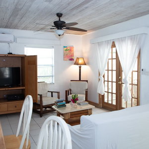 Hotel Tingum Village Hotel cazare Dunmore Town