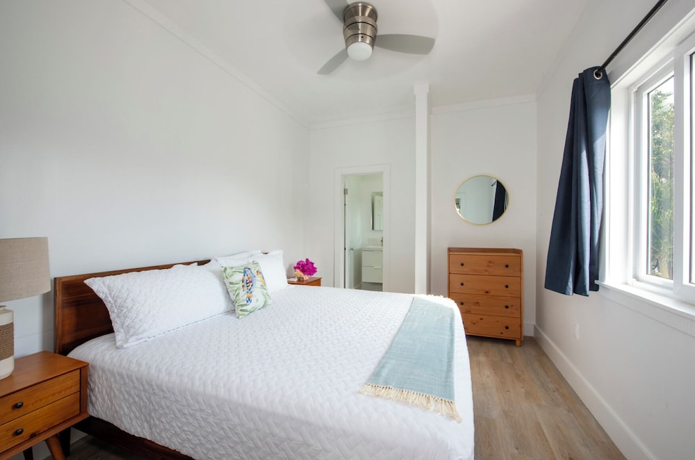 Hotel Laughing Bird Suites