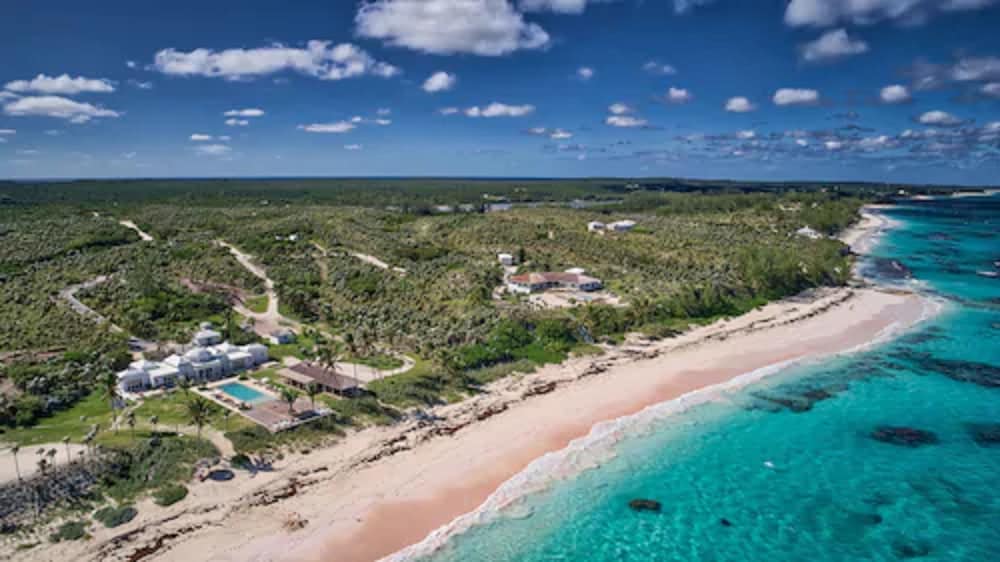 Hotel La Bougainvillea Hotel And Villas