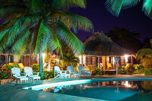 Hotel Portofino Beach Resort cazare San Pedro