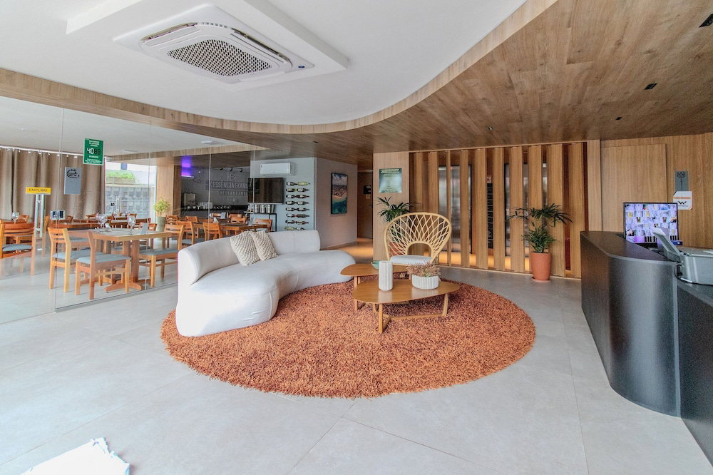Hotel W Tambau
