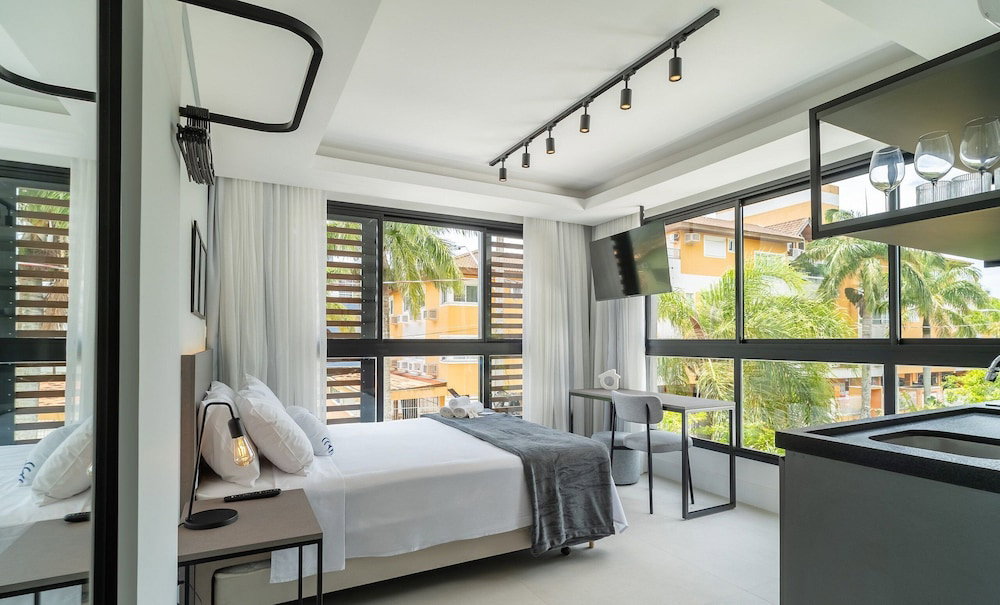 Hotel Modern Studios 150M From Lagoa Da Conceicao - Lsts I