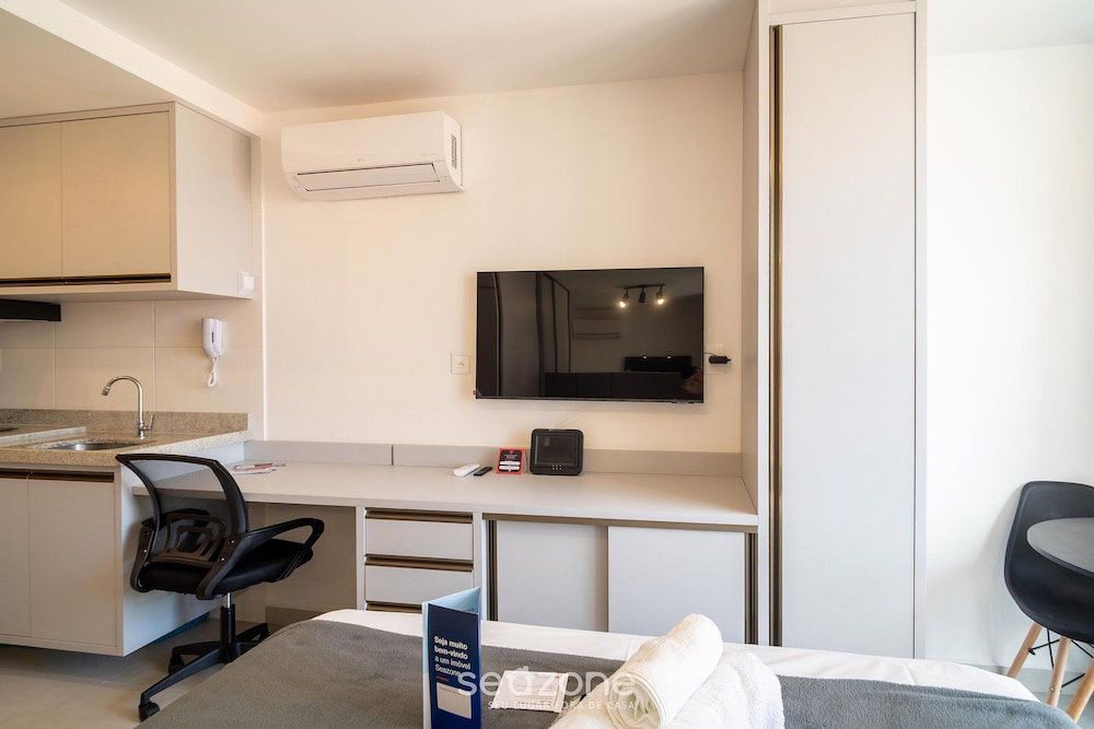 Hotel Studio In Build. W/ Pool, 280M Fr The Sea Ugr0404A