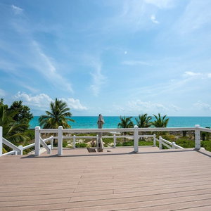 Hotel Ware-A-Dise - Newly Remodeled Home On Calm Caribbean 3 Bedroom Home cazare Governor's Harbour