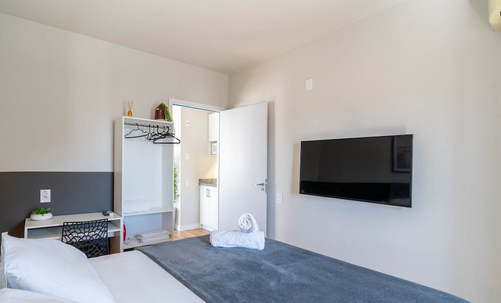 Hotel Beautiful Apt In Downtown Florianopolis Rbh806