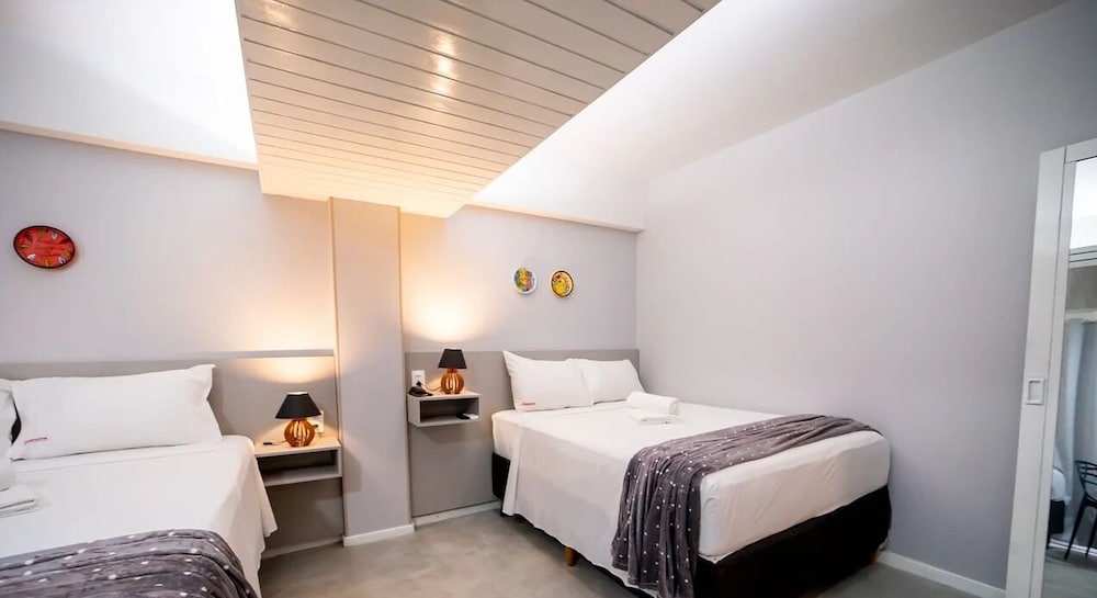 Hotel Royal Flat - Likehome Hospedagens