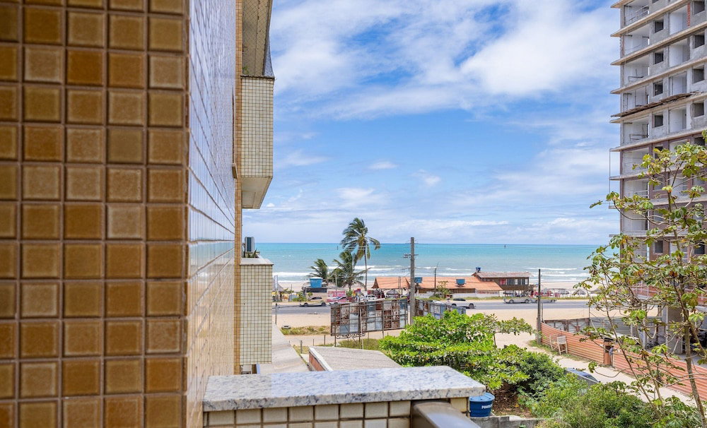 Hotel Apt W/ Balcony Steps From The Sea, Ilheus Erw0301