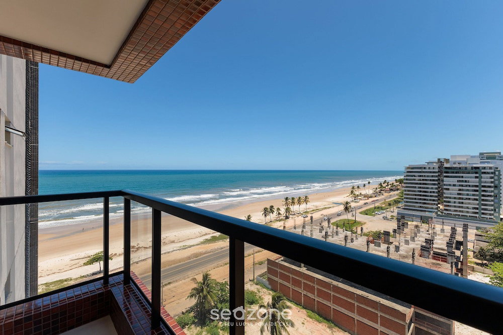 Hotel Beachfront Apartment With Pool Cpk1009