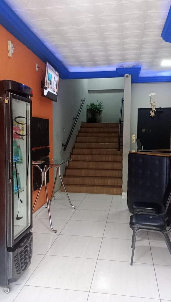 Hotel El Nassr Suits Ltda