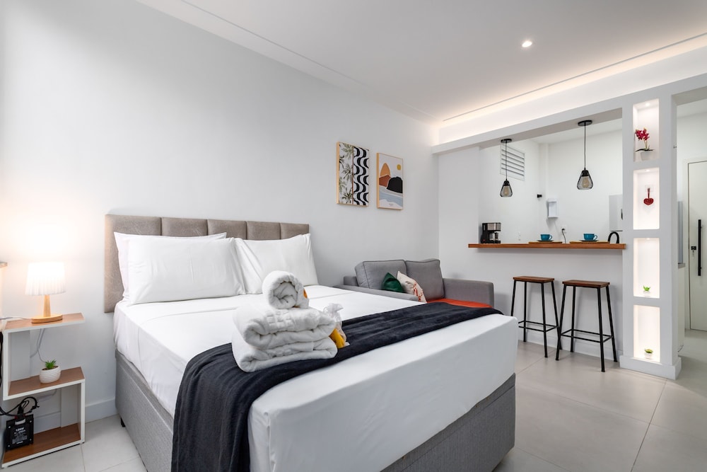 Hotel 10 Minutes From Flamengo Beach Next To The Subway Ct404