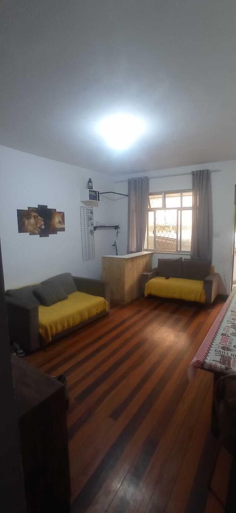 Colinna Hostel