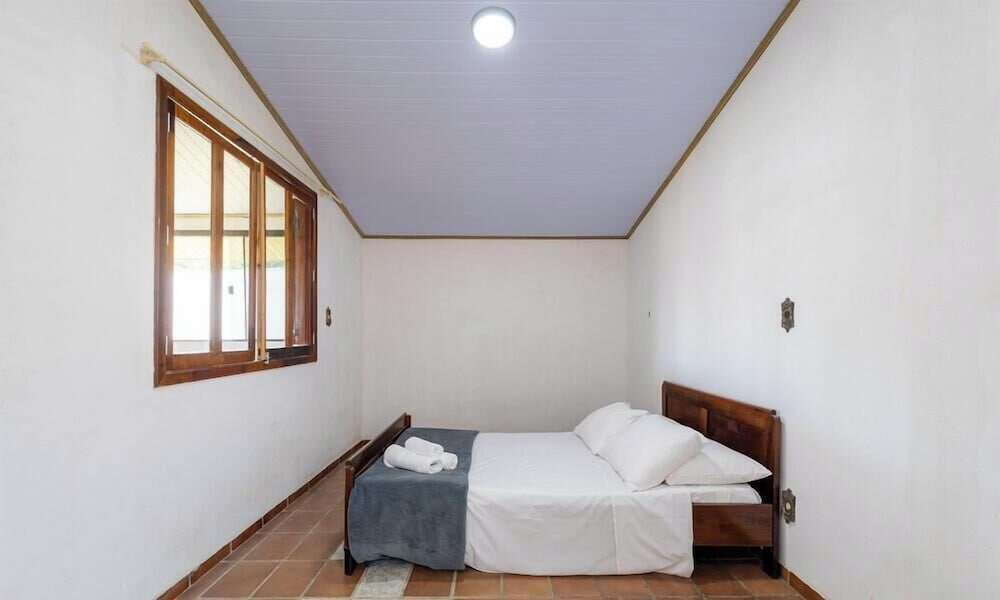 Hotel Large 3-Bedroom House In Penha Sel0068