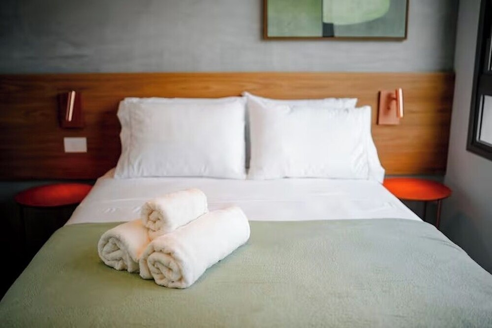 Hotel Domingo De Moraes 1008