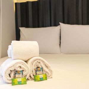 Hotel Central Studium cazare Mirabela