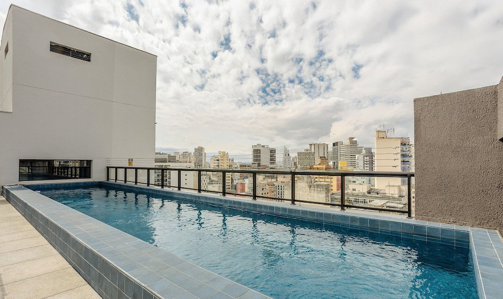 Hotel Studio Em Cond. C\/ Piscina Prox. Do Metrô Enp0607