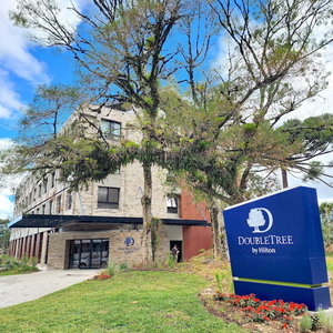 Hotel Doubletree By Hilton Caracol Canela cazare Canela