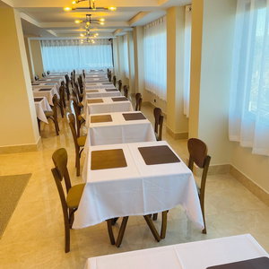Hotel Le Bonne Ville Hotel cazare Silva Jardim