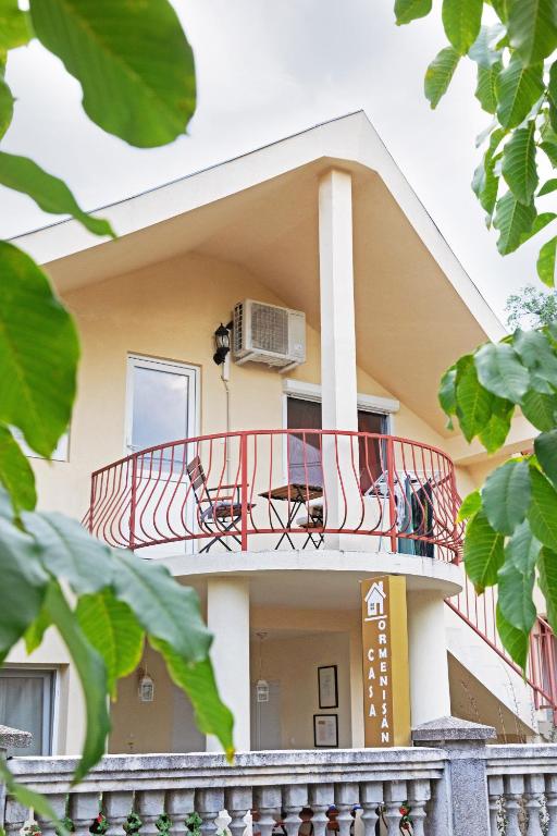 Casa Ormenisan
