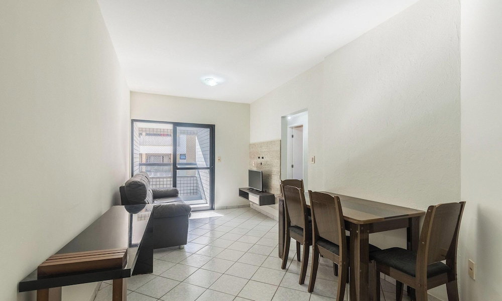 Hotel 3 Bedroom Apartment 160M From The Beach Dbh0804