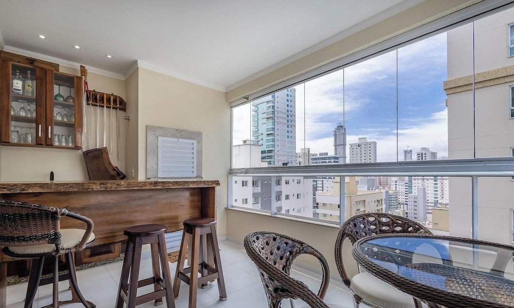 Hotel Apt W/ Bbq & Balcony, 450M From The Beach Sit1202