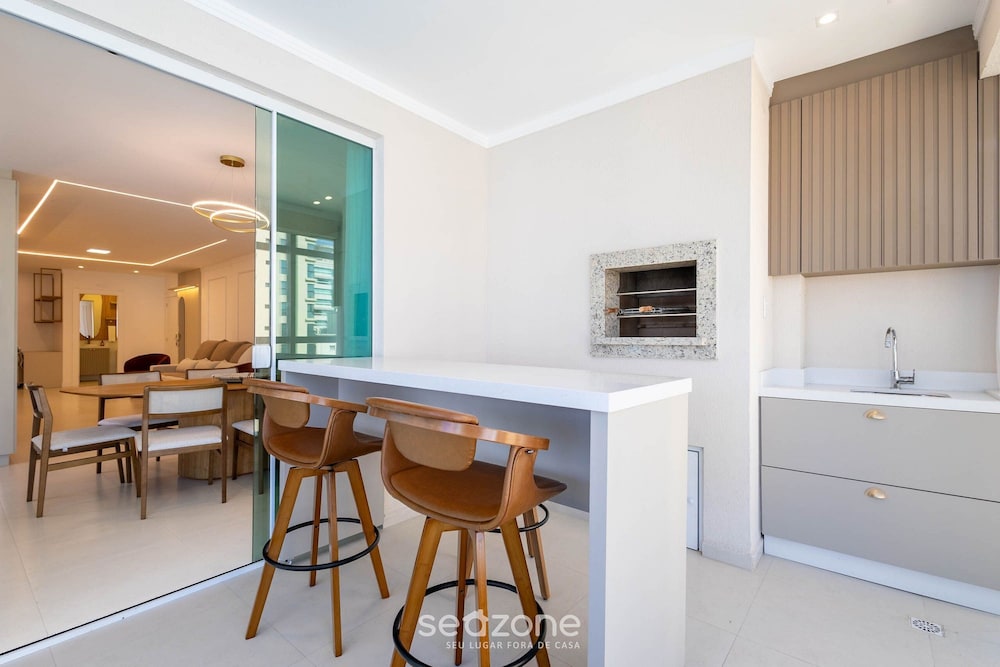 Hotel Apart With Barbecue 450 M From The Beach Szt0375