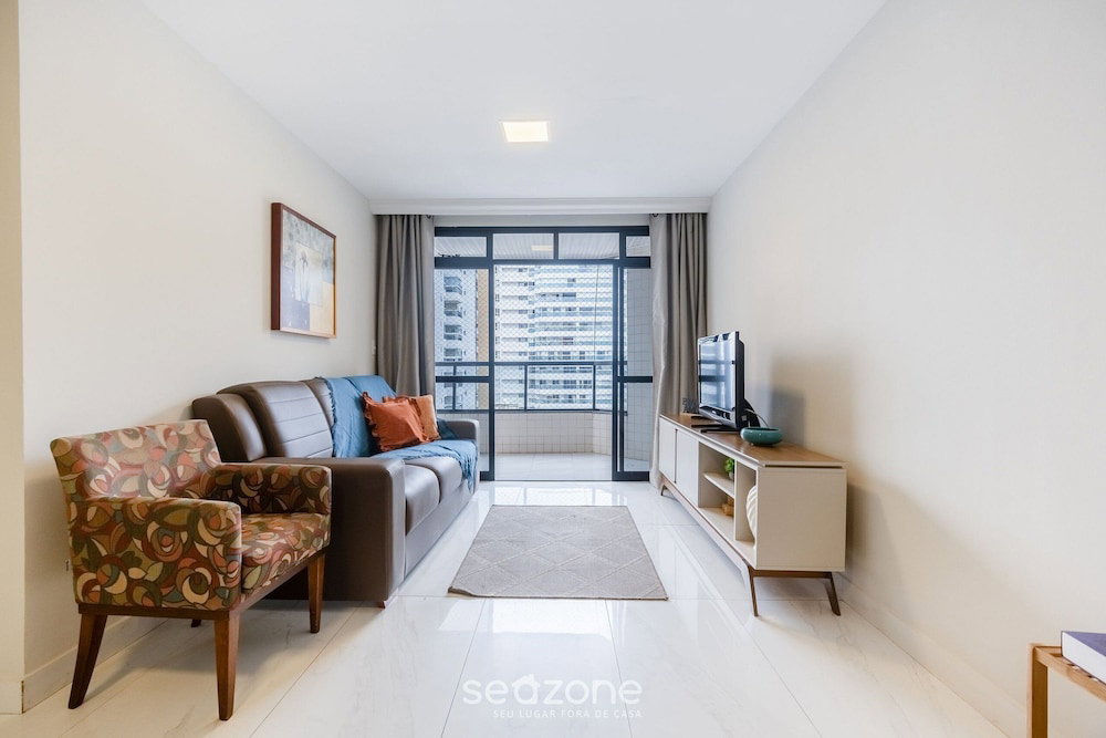 Hotel 3 Bedroom Apartment 190M From The Beach Epp0602