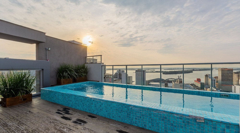 Hotel Studio W/ Pool Nr Santa Casa Tco0213